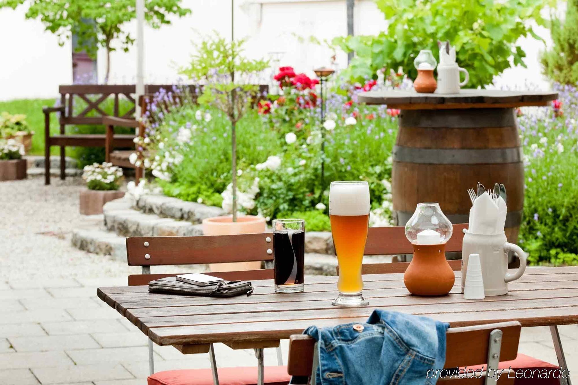 Muenchen-schwabing 2*